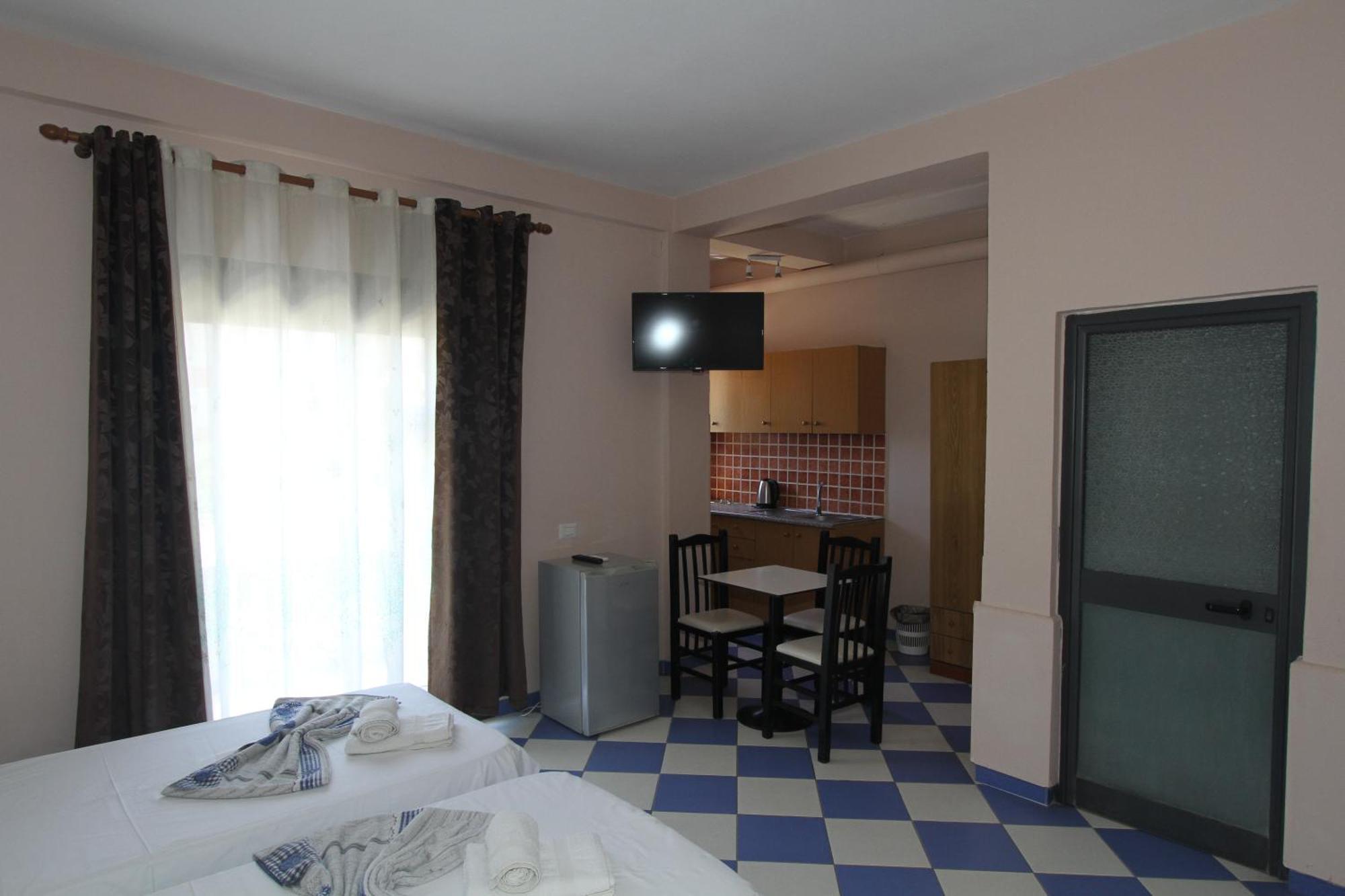Kompleksi Eli Guest House Durrës Extérieur photo