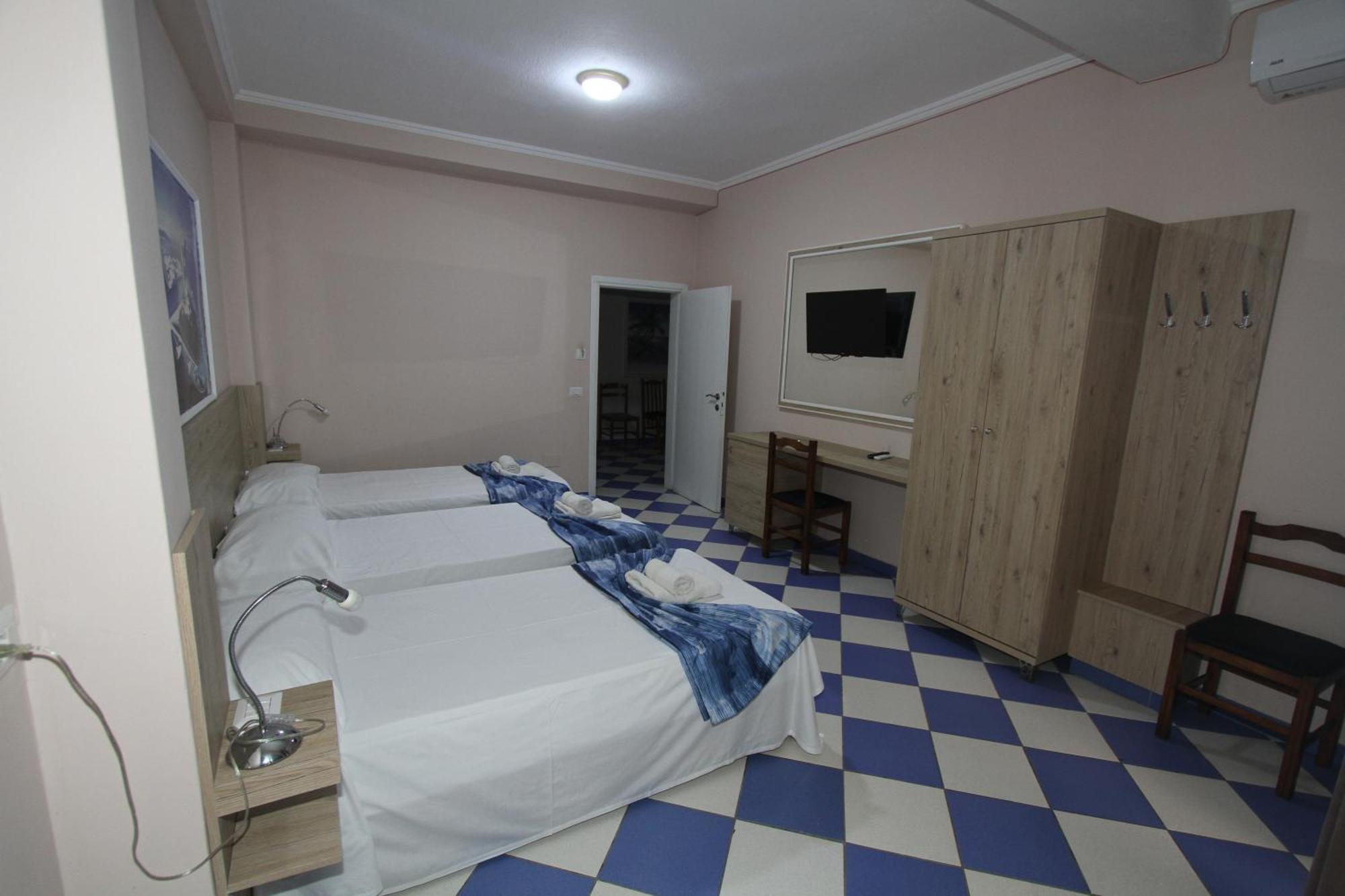 Kompleksi Eli Guest House Durrës Extérieur photo