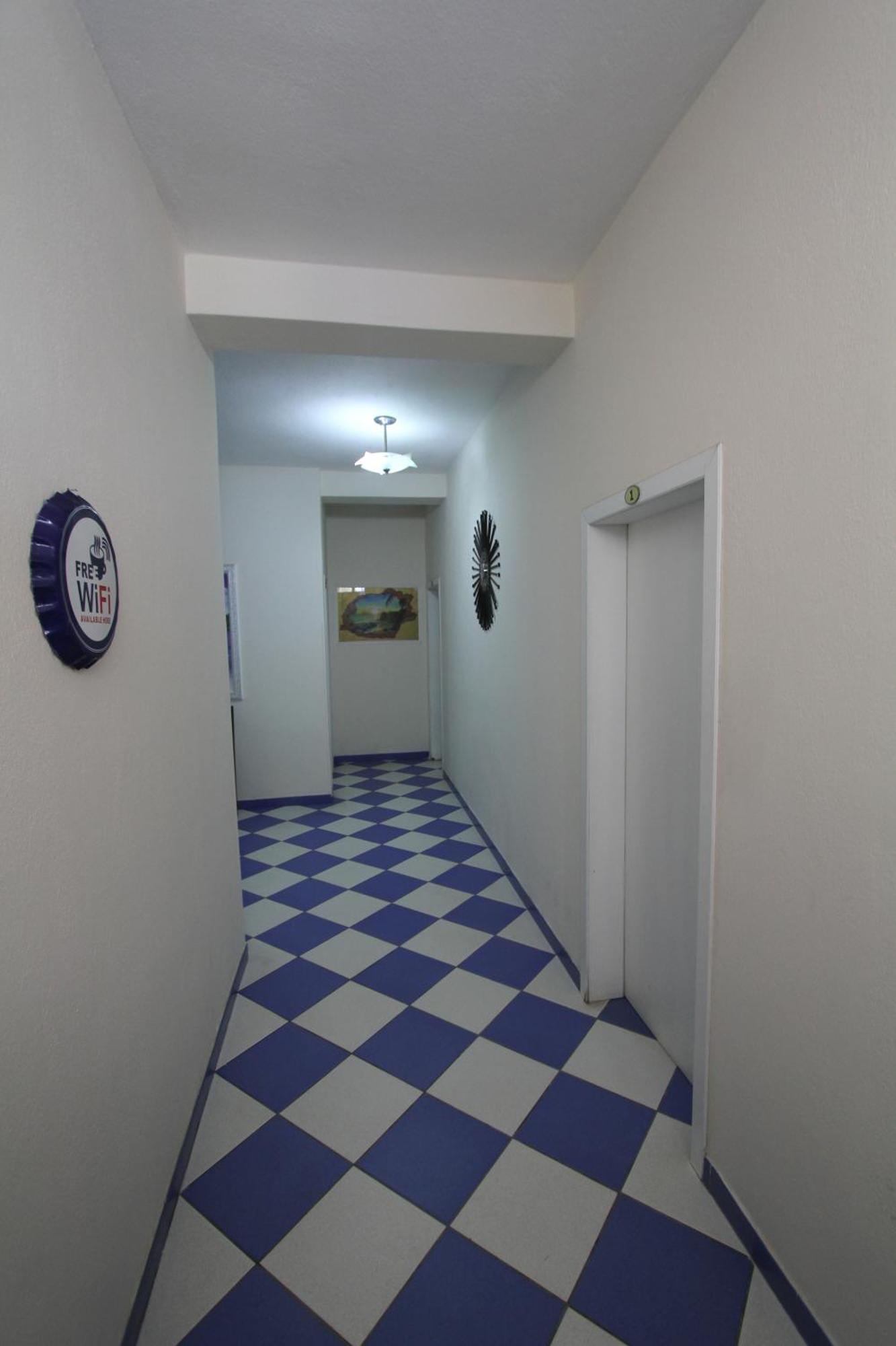 Kompleksi Eli Guest House Durrës Extérieur photo